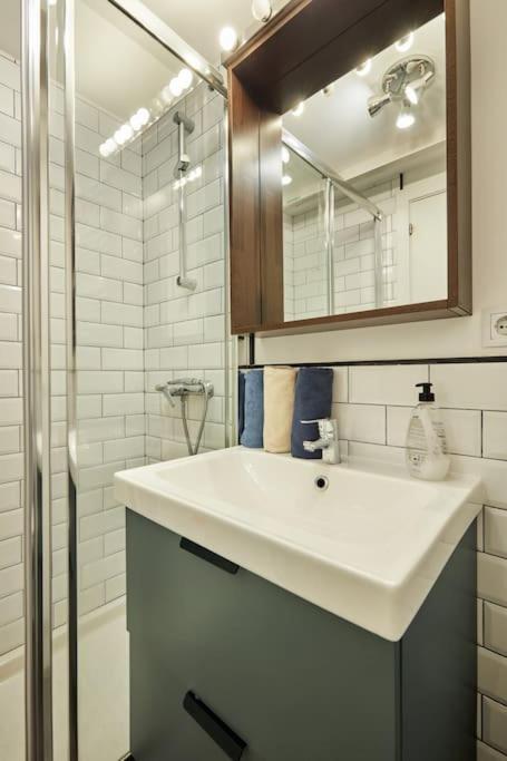 Apartamento Con Encanto En Sol - Madrid #A Экстерьер фото